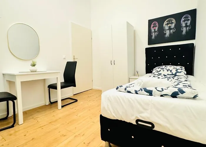 דירה Private In Elegant 5-bedroom Near Kaufpark Alterlaa וינה