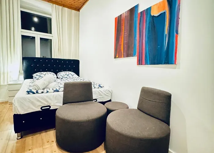 Private In Elegant 5-bedroom Near Kaufpark Alterlaa * וינה