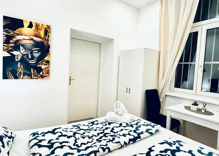 Private In Elegant 5-bedroom Near Kaufpark Alterlaa * וינה