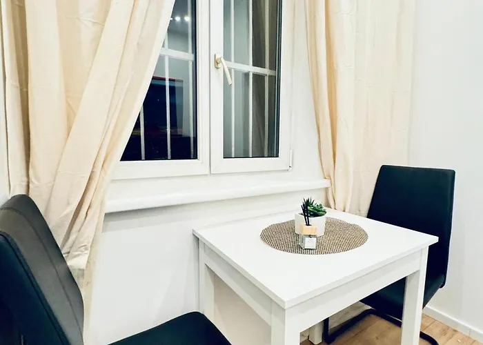 דירה Private In Elegant 5-bedroom Near Kaufpark Alterlaa וינה
